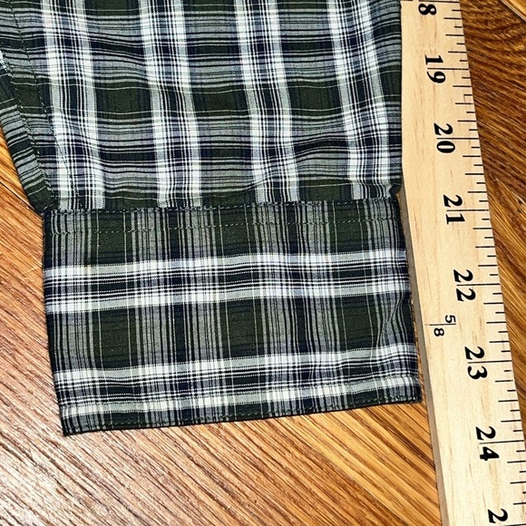 Vintage Chaps Ralph Lauren button down medium green plaid holidays casual - Picture 8 of 8